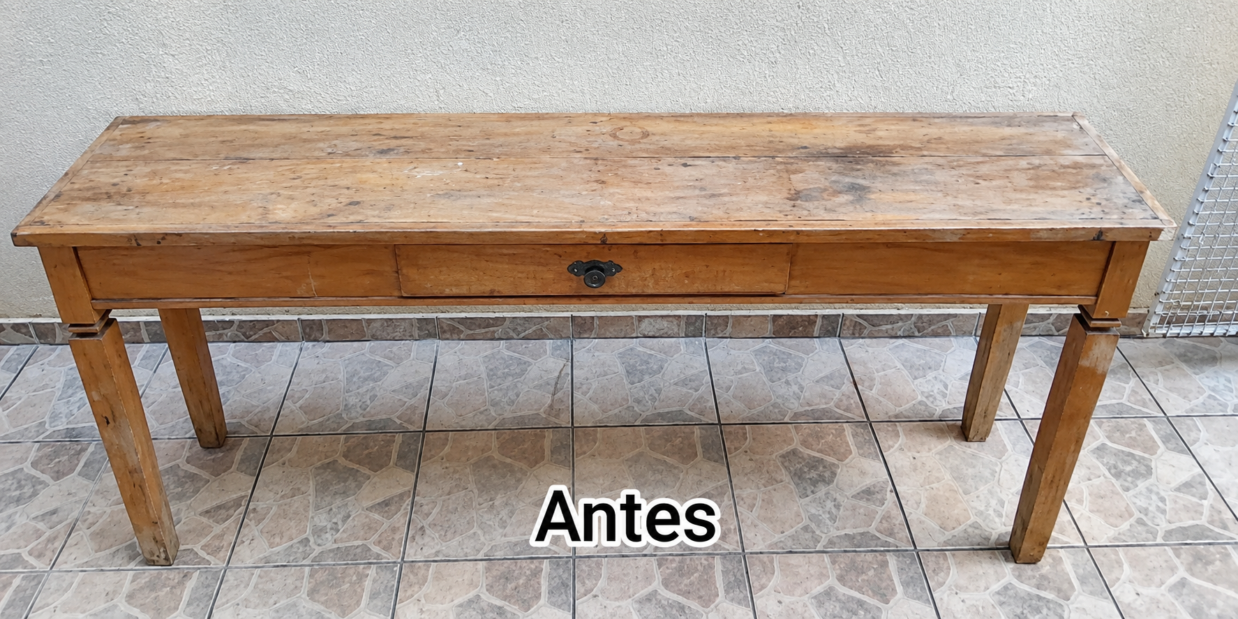 Console de Madeira antes da restauração